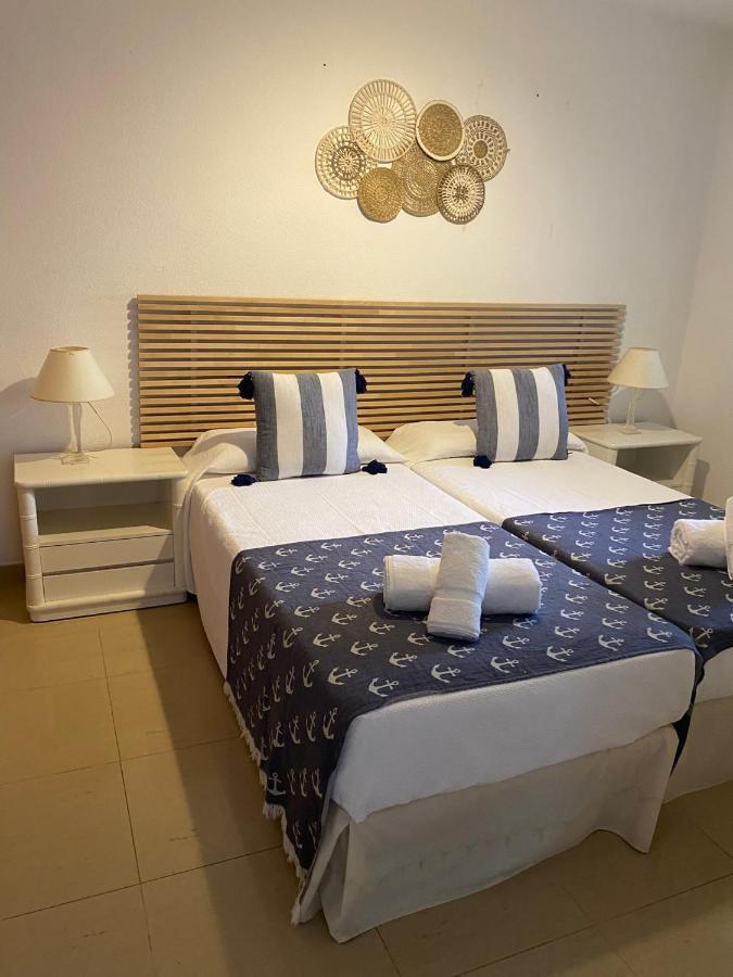 Homely Paseo Maritimo Edificio Eden Roc Apartment